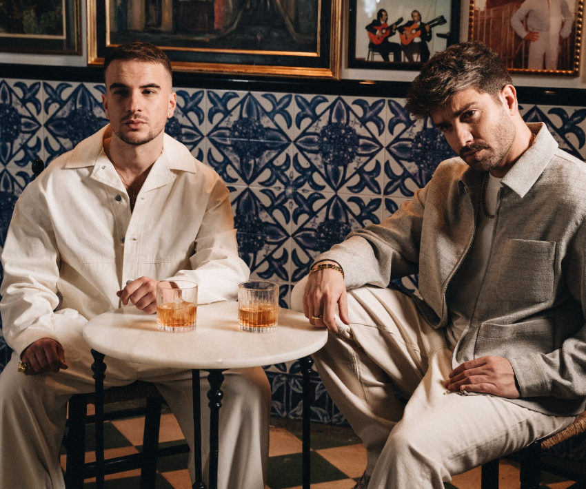 Pablo Alborán y ANTONY Z, en la promoción de 'BESOS DORADOS' Pablo Alborán y ANTONY Z, en la promoción de 'BESOS DORADOS'