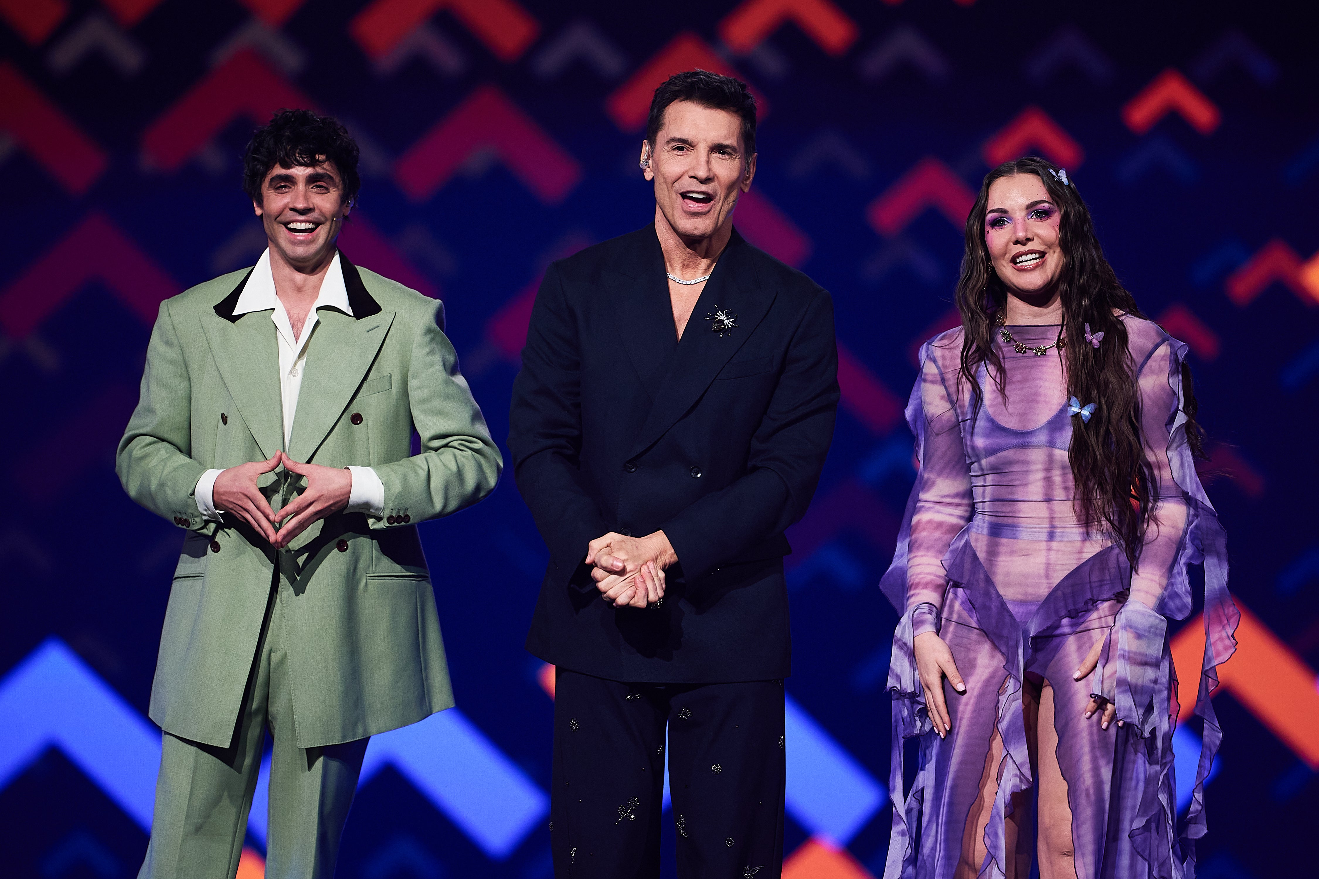 Javier Ambrossi, Jesús Vázquez e Inés Hernand, presentadores en la segunda semifinal del Benidorm Fest 2026 Javier Ambrossi, Jesús Vázquez e Inés Hernand, presentadores en la segunda semifinal del Benidorm Fest 2026