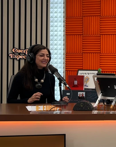 Espido Freire con Eva Soriano y Nacho García en Cuerpos especiales Espido Freire con Eva Soriano y Nacho García en Cuerpos especiales