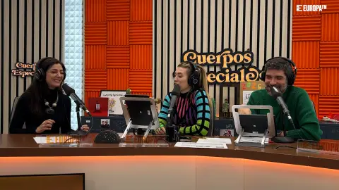 Espido Freire con Eva Soriano y Nacho García en Cuerpos especiales Espido Freire con Eva Soriano y Nacho García en Cuerpos especiales