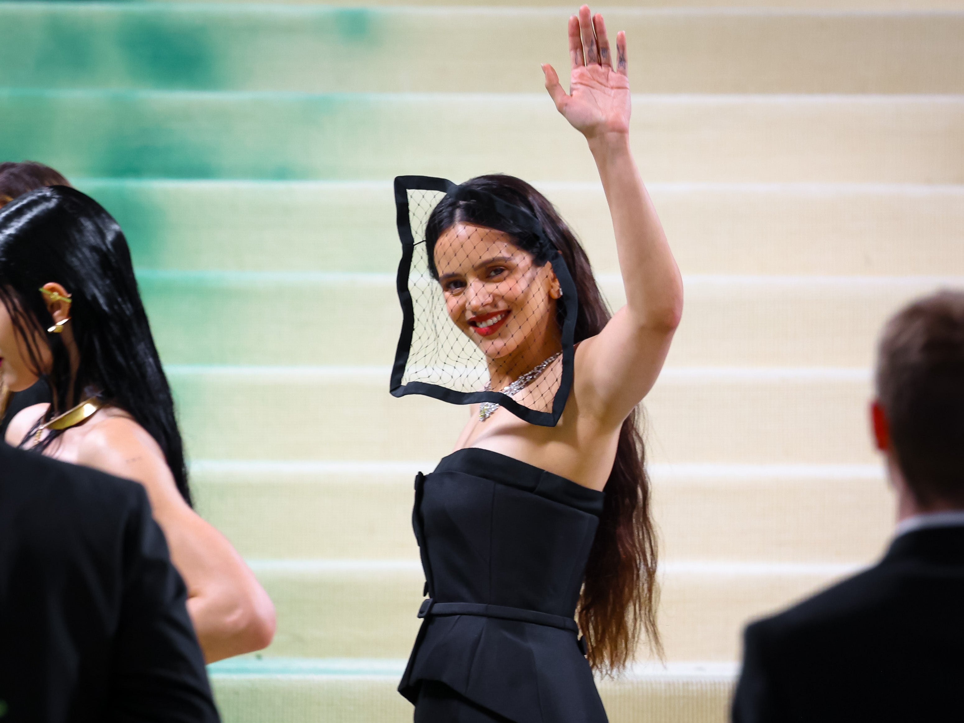 Rosalía en la Met Gala 2023 Rosalía en la Met Gala 2023