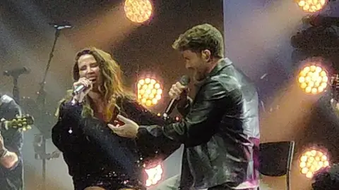 Malú y Pablo Alborán en Live Las Ventas Malú y Pablo Alborán en Live Las Ventas