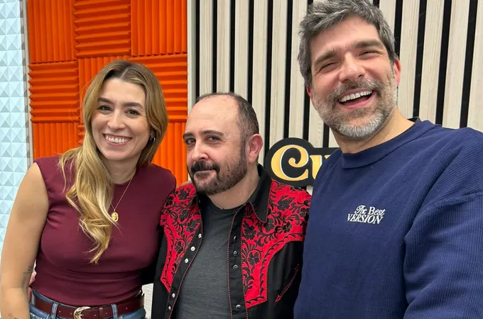 Carlos Areces con Eva Soriano y Nacho García en 'Cuerpos especiales' Carlos Areces con Eva Soriano y Nacho García en 'Cuerpos especiales'