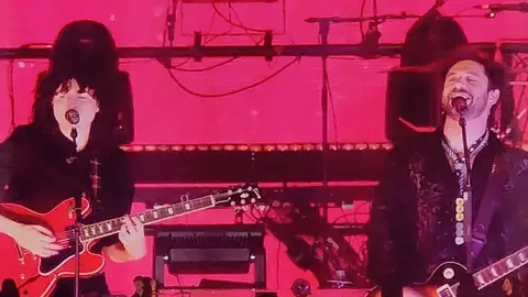 Hoonine y Viva Suecia en el Movistar Arena de Madrid Hoonine y Viva Suecia en el Movistar Arena de Madrid