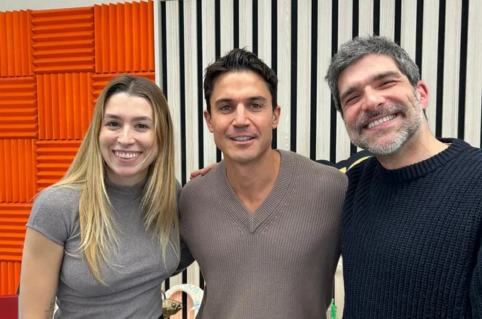 Álex González con Eva Soriano y Nacho García en Cuerpos especiales Álex González con Eva Soriano y Nacho García en Cuerpos especiales