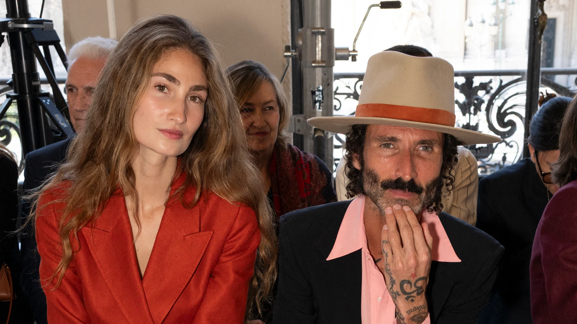 Almudena Cañedo y Leiva en la Fashion Week de París Almudena Cañedo y Leiva en la Fashion Week de París