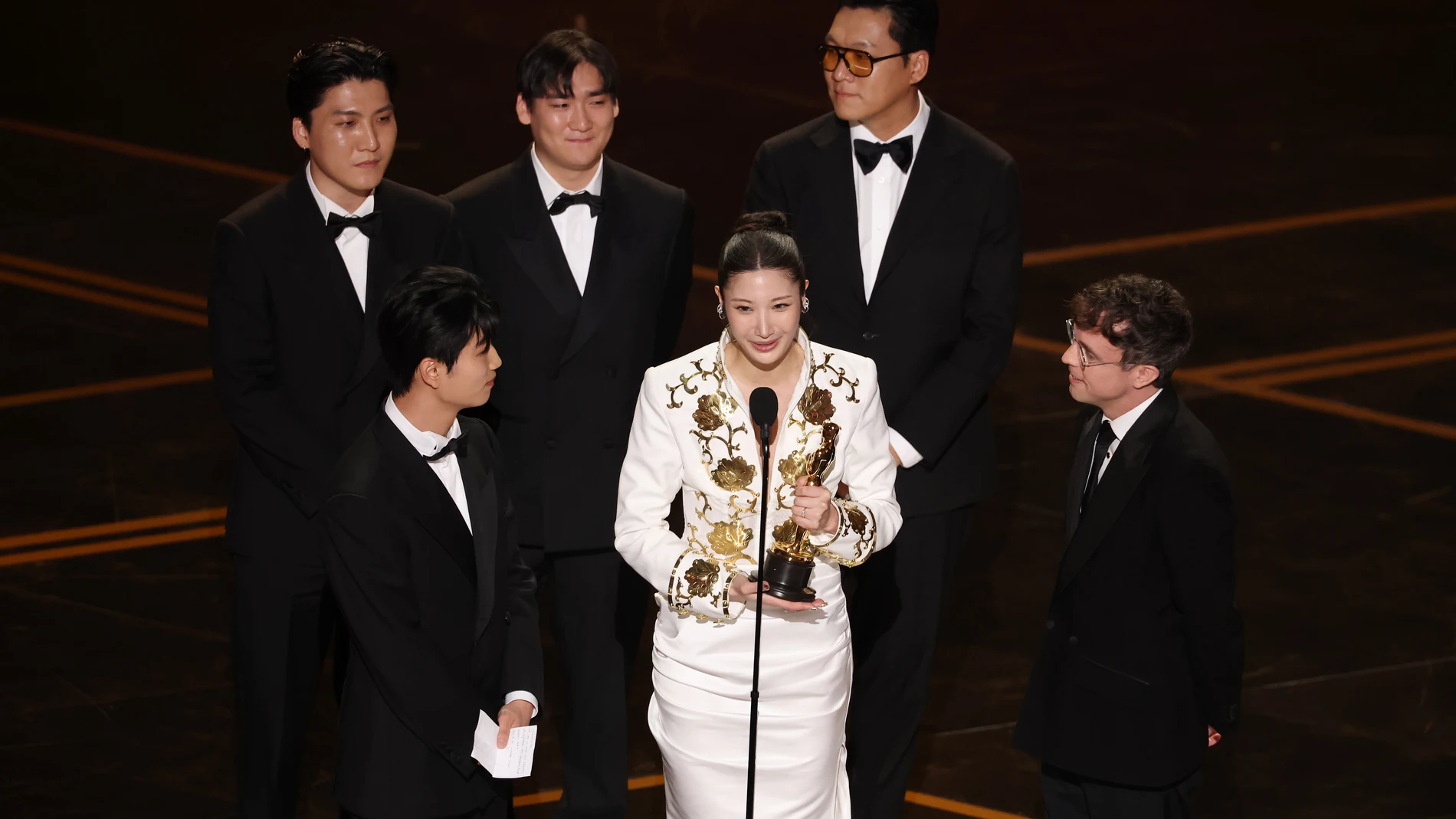 EJAE recoge el Oscar a Mejor canción original por 'Golden' EJAE recoge el Oscar a Mejor canción original por 'Golden'