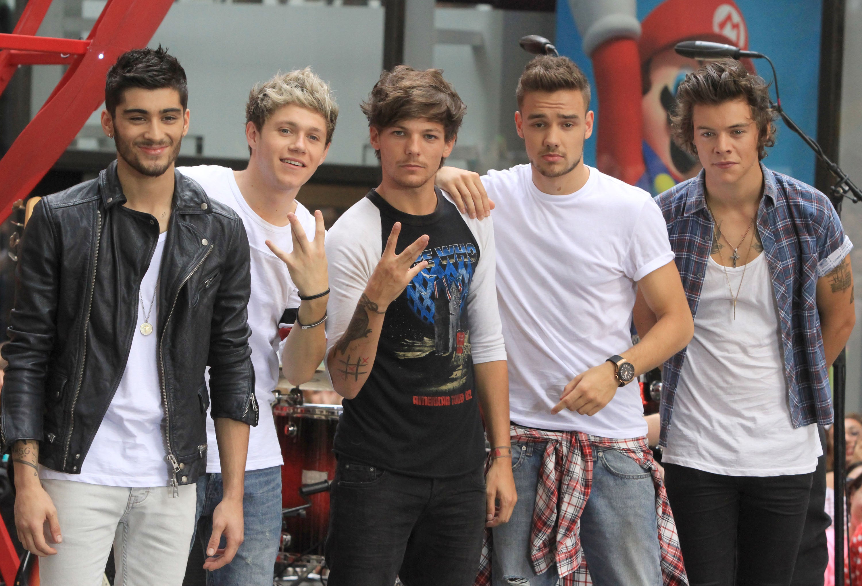 One Direction después de actuar para la NBC en 2013 One Direction después de actuar para la NBC en 2013