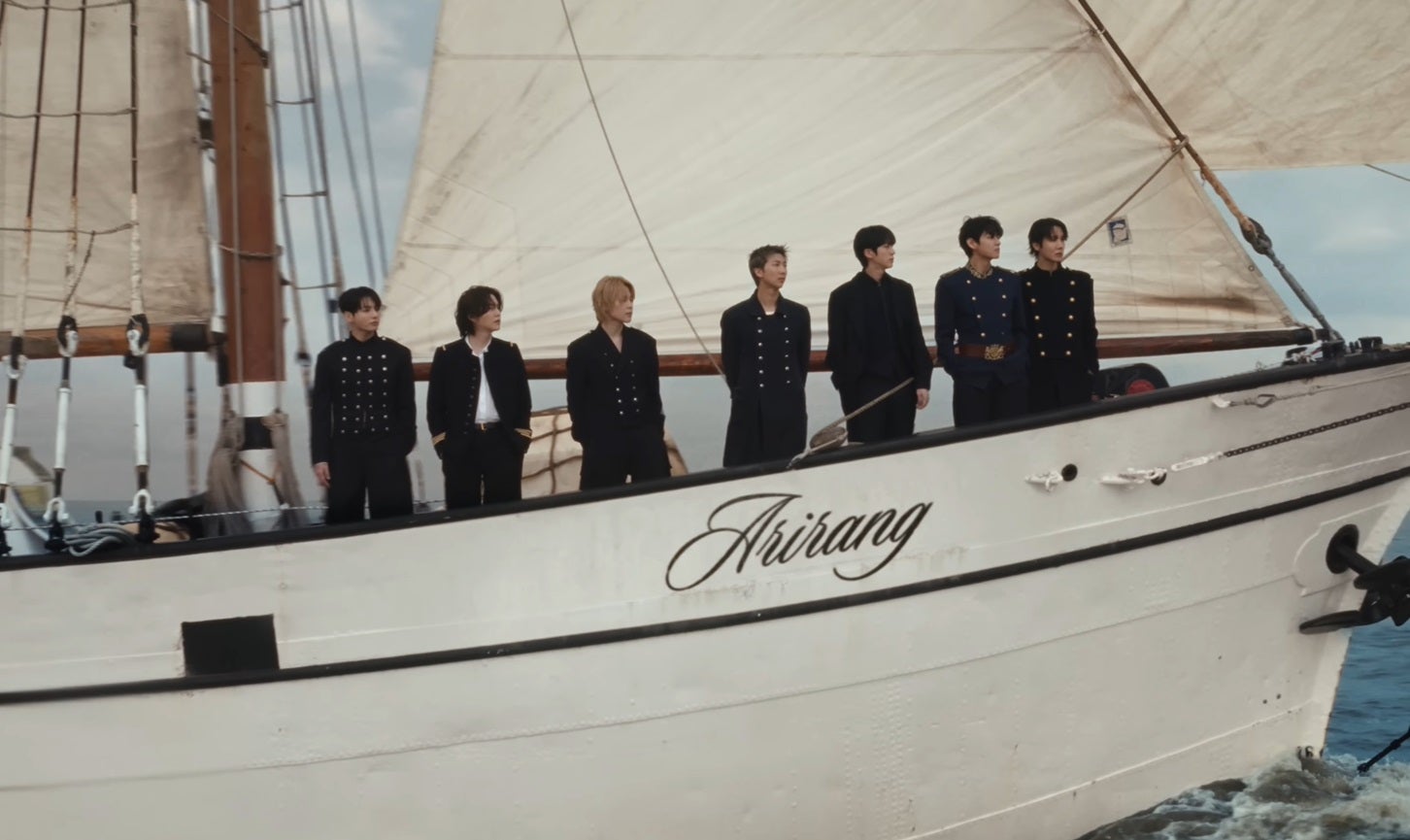 BTS en el videoclip de 'SWIM' BTS en el videoclip de 'SWIM'