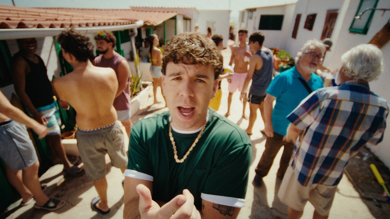 Quevedo en el videoclip de 'SCANDIC' Quevedo en el videoclip de 'SCANDIC'