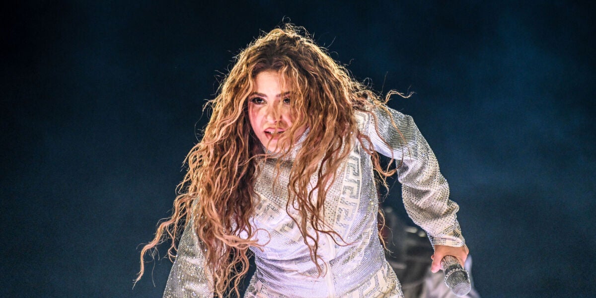 Shakira en concierto con su gira 'Las Mujeres Ya no LLoran World Tour' en Orlando, Florida