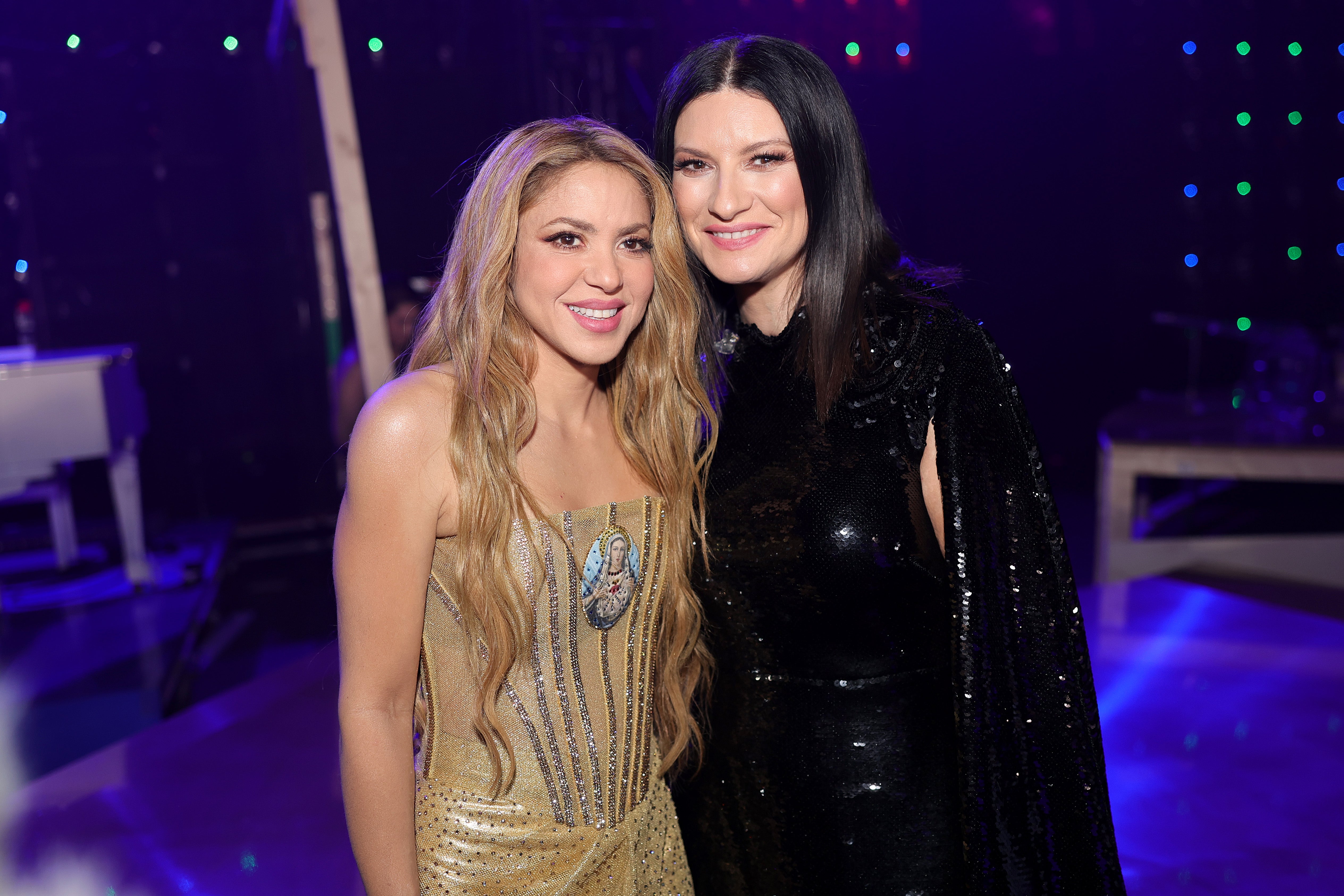 Laura Pausini y Shakira, en los Latin Grammy de 2023 Laura Pausini y Shakira, en los Latin Grammy de 2023