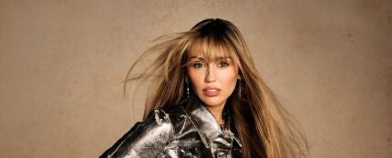 Miley Cyrus en la portada de 'Younger You'