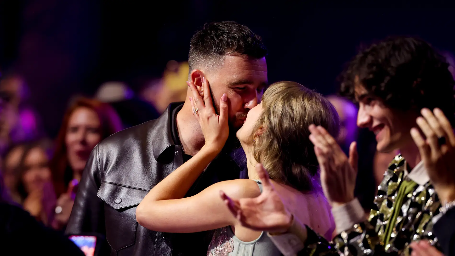 Travis Kelce y Taylor Swift en los iHeartRadio Music Awards 2026 Travis Kelce y Taylor Swift en los iHeartRadio Music Awards 2026