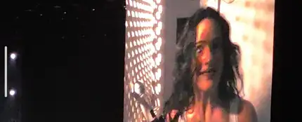 Rosalía en el confesionario de 'La Perla' Rosalía en el confesionario de 'La Perla'