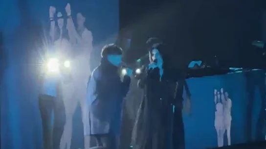 Laura Pausini y Pablo López cantan 'El Patio' en Madrid Laura Pausini y Pablo López cantan 'El Patio' en Madrid