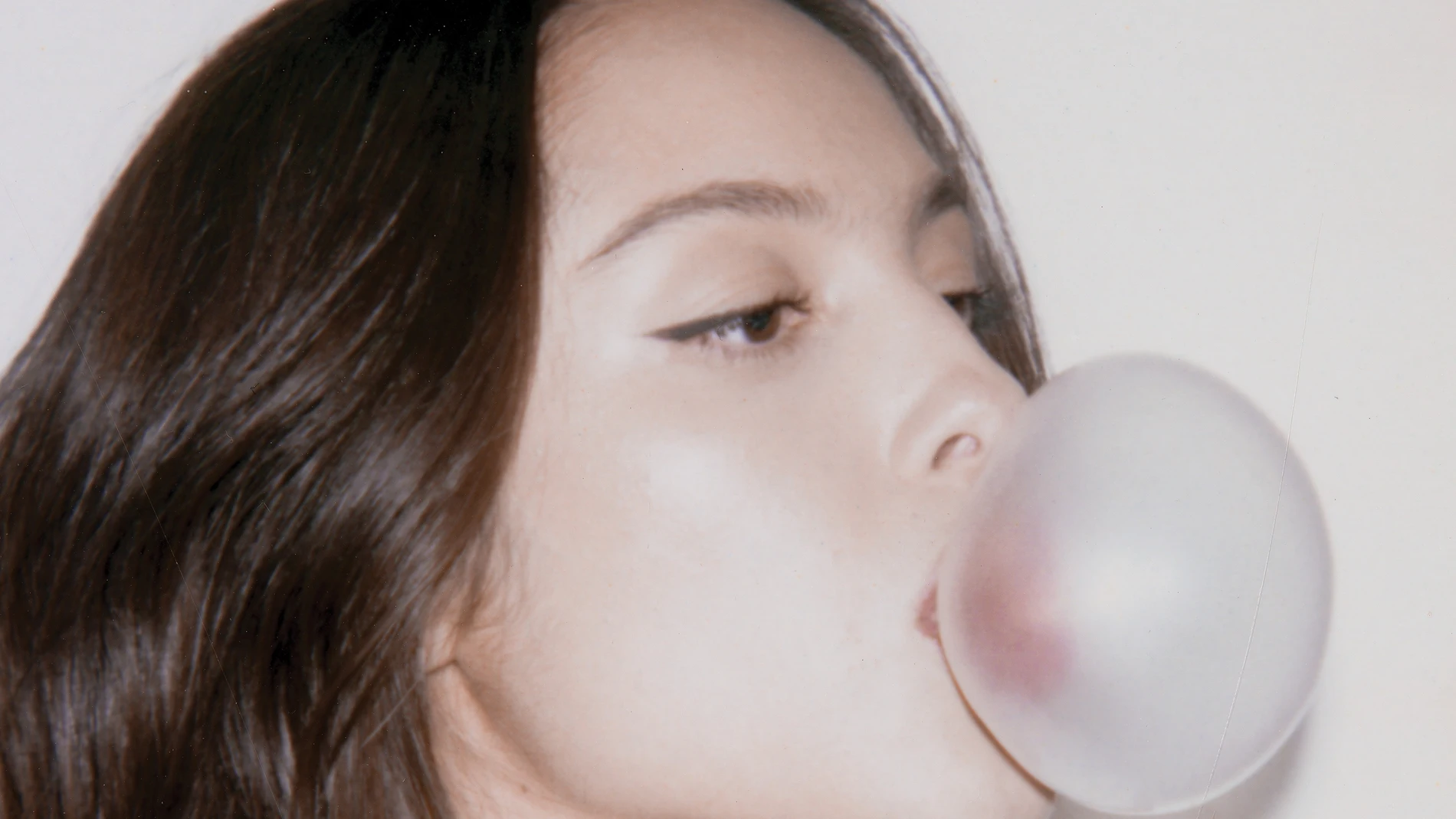 Olivia Rodrigo, en la portada de 'drop dead' Olivia Rodrigo, en la portada de 'drop dead'