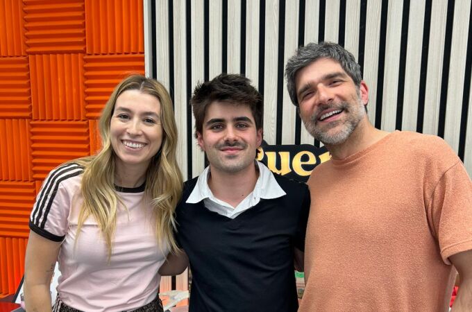 Martin Urrutia con Eva Soriano y Nacho García en 'Cuerpos especiales'