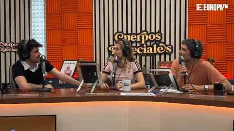 Martin Urrutia, con Eva Soriano y Nacho García en Cuerpos especiales Martin Urrutia, con Eva Soriano y Nacho García en Cuerpos especiales