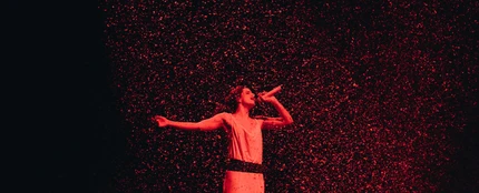 Rosalía durante un concierto del 'LUX TOUR' en Madrid Rosalía durante un concierto del 'LUX TOUR' en Madrid