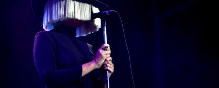 Sia, durante una actuaci&oacute;n en 2015.