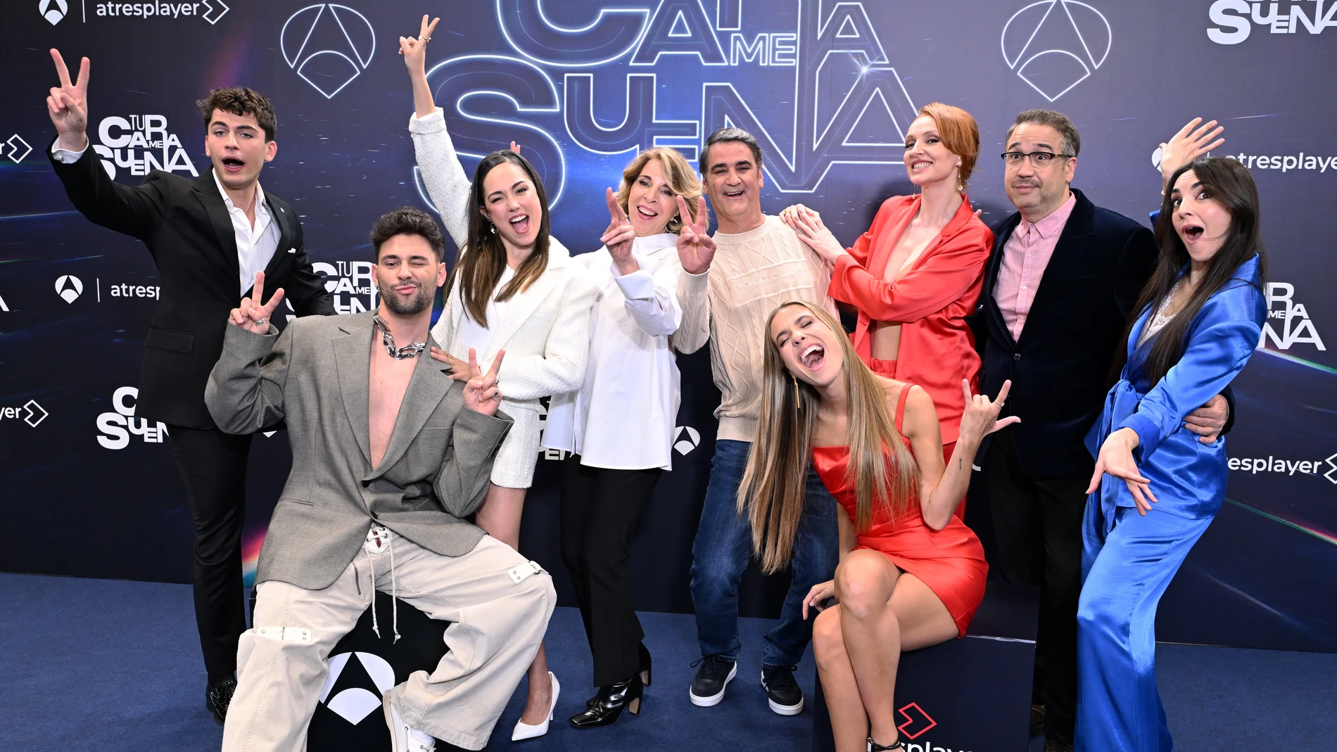 Los concursantes de 'Tu cara me suena 13' con Manel Fuentes Los concursantes de 'Tu cara me suena 13' con Manel Fuentes