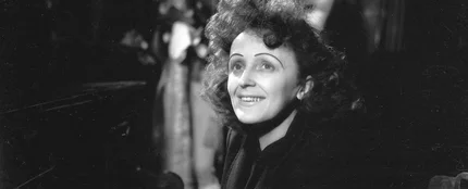 Édith Piaf en 1945 Édith Piaf en 1945