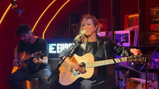 Nena Daconte en Local de Ensayo Europa FM