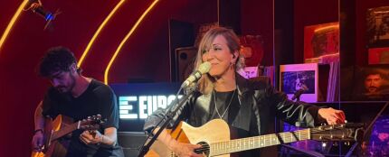 Nena Daconte en Local de Ensayo Europa FM
