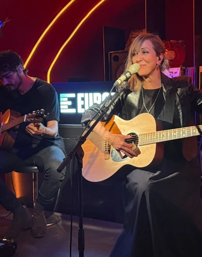 Nena Daconte en Local de Ensayo Europa FM Nena Daconte en Local de Ensayo Europa FM