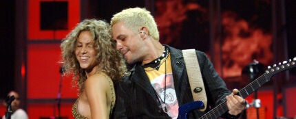 Alejandro Sanz y Shakira en los MTV Video Music Awards 2006
