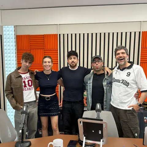 Veintiuno con Eva Soriano y Nacho García en Cuerpos especiales Veintiuno con Eva Soriano y Nacho García en Cuerpos especiales