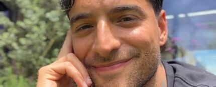 Maluma anunciando 'Loco x Volver'