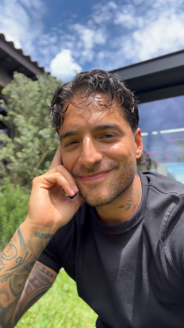 Maluma anunciando 'Loco x Volver' Maluma anunciando 'Loco x Volver'