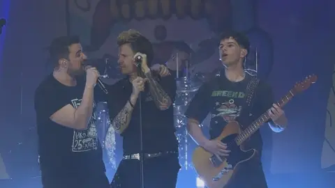 Carlos, Dani Martín y Jordi en Barcelona Carlos, Dani Martín y Jordi en Barcelona