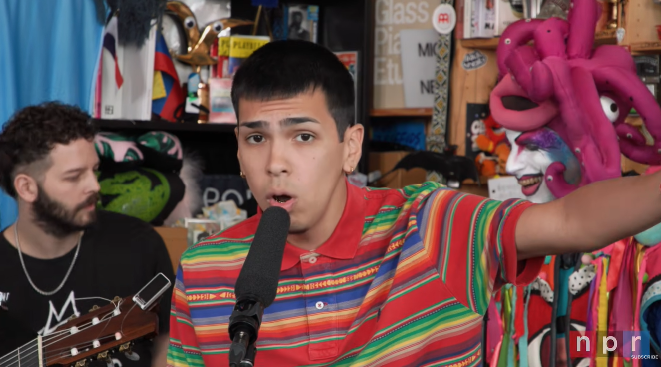 Milo J en su Tiny Desk Milo J en su Tiny Desk