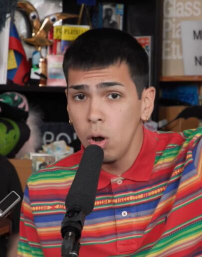 Milo J en su Tiny Desk
