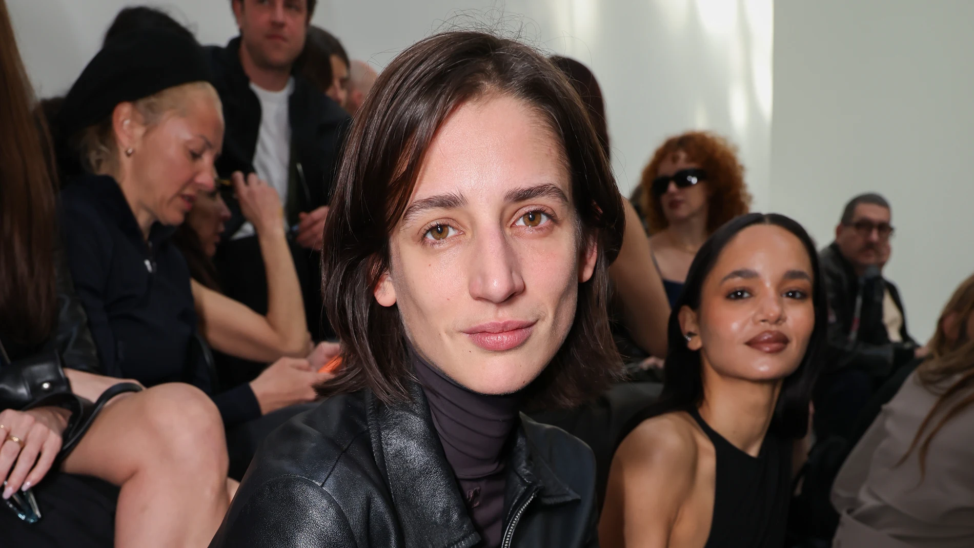 Rachel Marx asistiendo a un desfile de la Paris Fashion Week 2026 Rachel Marx asistiendo a un desfile de la Paris Fashion Week 2026