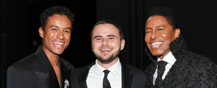 Jaafar Jackson, Prince Jackson y Jermaine Jackson en la premier de Michael Jaafar Jackson, Prince Jackson y Jermaine Jackson en la premier de Michael