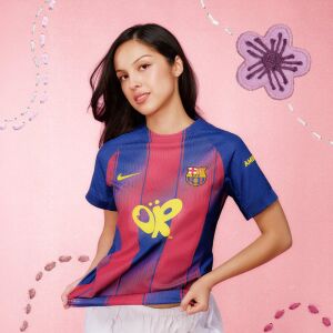 No solo Olivia Rodrigo: todos los cantantes con la camiseta del FC Barcelona No solo Olivia Rodrigo: todos los cantantes con la camiseta del FC Barcelona