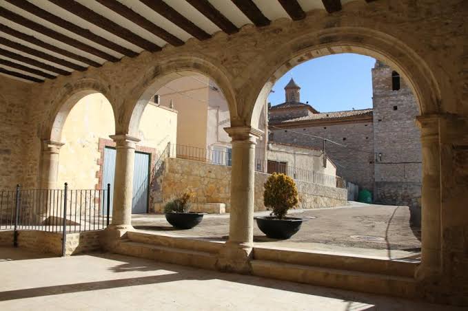 Cuevas de Almudén (Teruel)