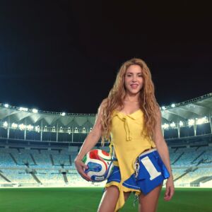 Todos los looks de Shakira en el videoclip de 'Dai Dai', el himno del Mundial Todos los looks de Shakira en el videoclip de 'Dai Dai', el himno del Mundial
