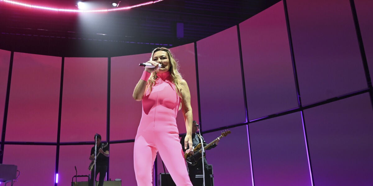 Amaia Montero, en el primer concierto de la gira 'Tantas cosas que contar' de La Oreja de Van Gogh.
