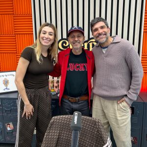 Alejo Stivel presenta 'Déjame en paz': Alejo Stivel presenta 'Déjame en paz':