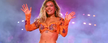 Karol G actuando en el Festival Coachella 2026 Karol G actuando en el Festival Coachella 2026