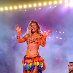 Karol G gasta una broma telefónica a Becky G Karol G gasta una broma telefónica a Becky G