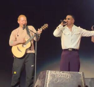 Daddy Yankee actuando junto a Ed Sheeran Daddy Yankee actuando junto a Ed Sheeran