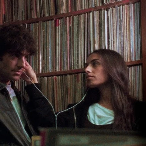 Álvaro De Luna y Jelen Patiño, en el videoclip de 'Hasta el amanecer' Álvaro De Luna y Jelen Patiño, en el videoclip de 'Hasta el amanecer'