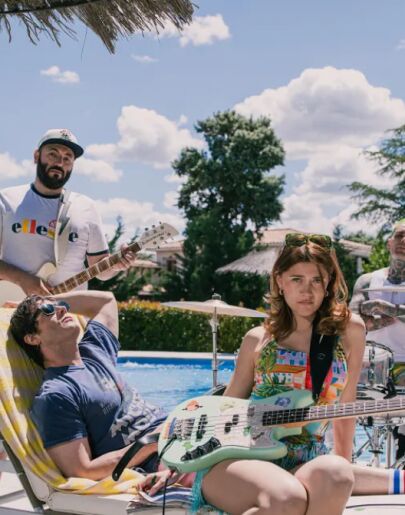 La La Love You en el videoclip de 'A ver quién se duerme ahora'