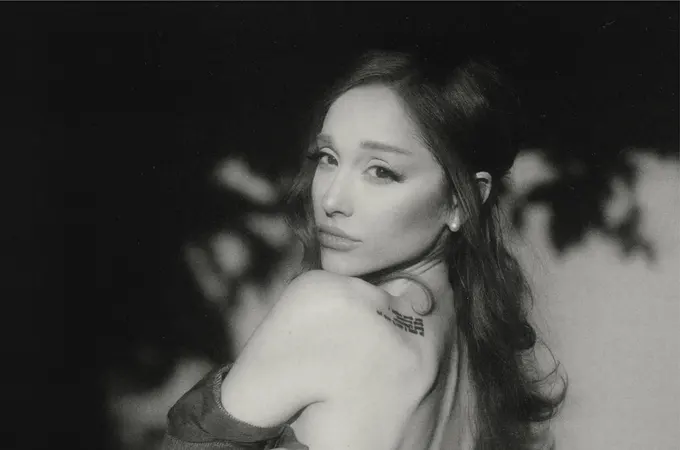 Ariana Grande para la promoción de 'hate that i made you love me' Ariana Grande para la promoción de 'hate that i made you love me'
